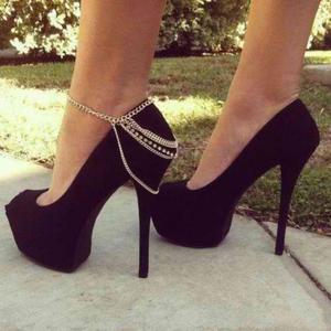 high high-heeled slippers with chains
