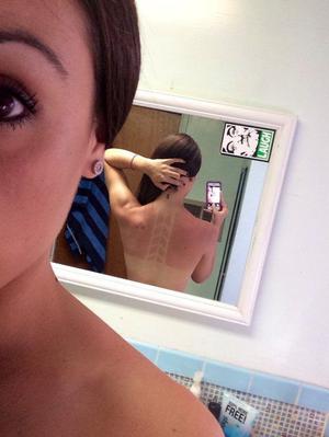 girl baths selfies leaked