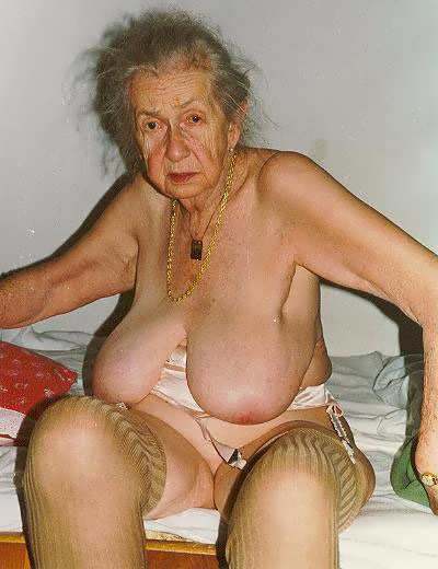 Old Granny Nude