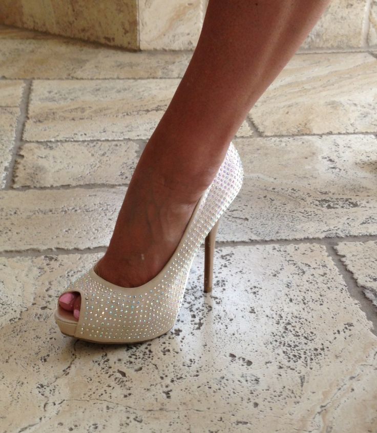 Jennifer Lopez White High Heels